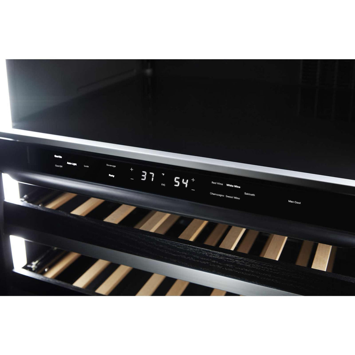  JennAir NOIR™ Built-in Undercounter Beverage Center JUBFL242HM IMAGE 10