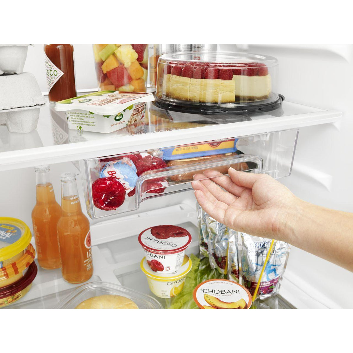  Whirlpool 28-inch, 17.64 cu. ft. Top Freezer Refrigerator WRT518SZKV IMAGE 8