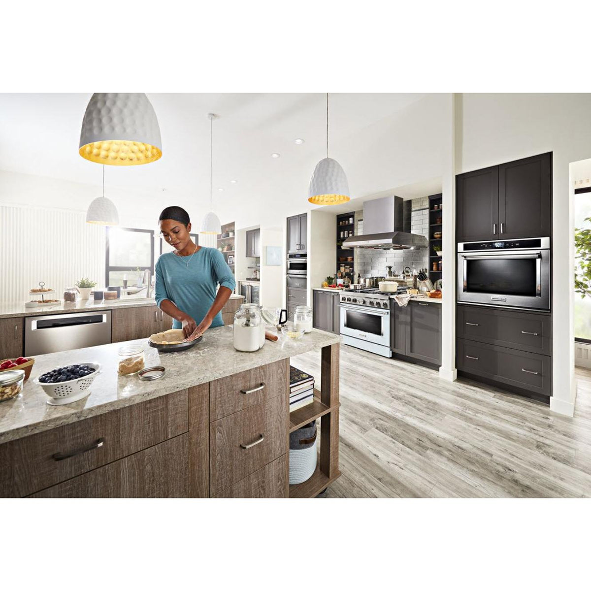  KitchenAid 36-inch Commercial-Style Wall Mount Hood Shell KVWC956KSS IMAGE 10