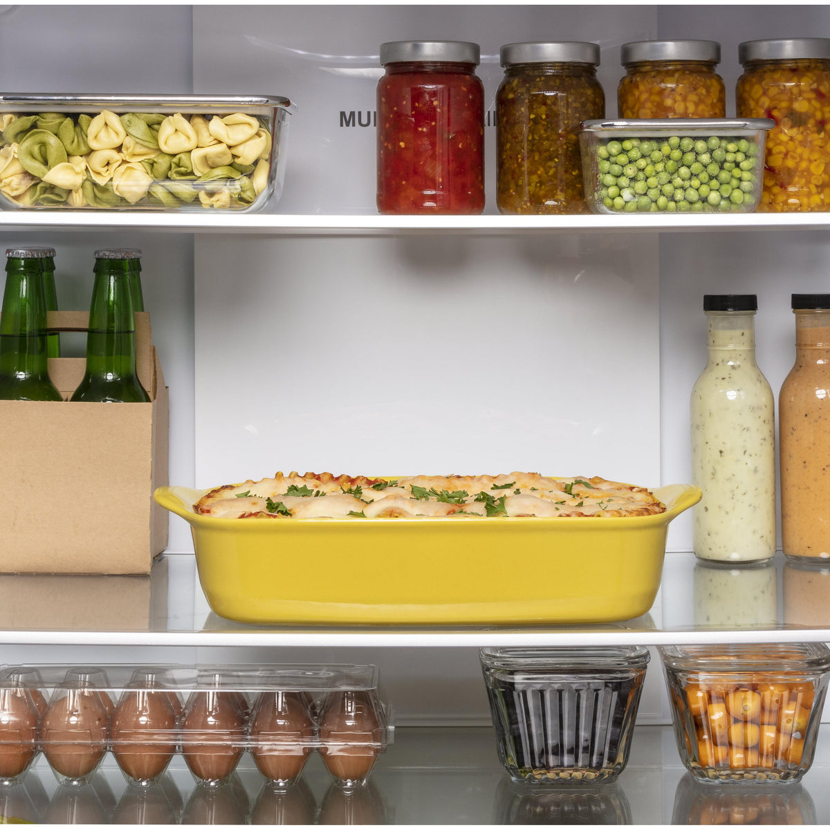  GE 32-inch, 17.7 cu.ft. Counter-Depth Bottom Freezer Refrigerator with LED Lighting GBE17HYRFS IMAGE 8