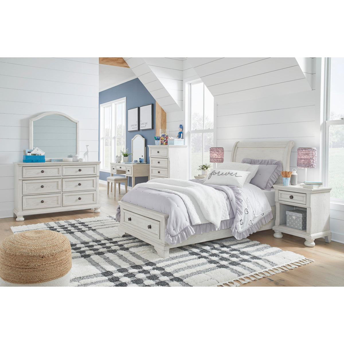 Signature Design by Ashley Robbinsdale B742-45 Five Drawer Chest IMAGE 6