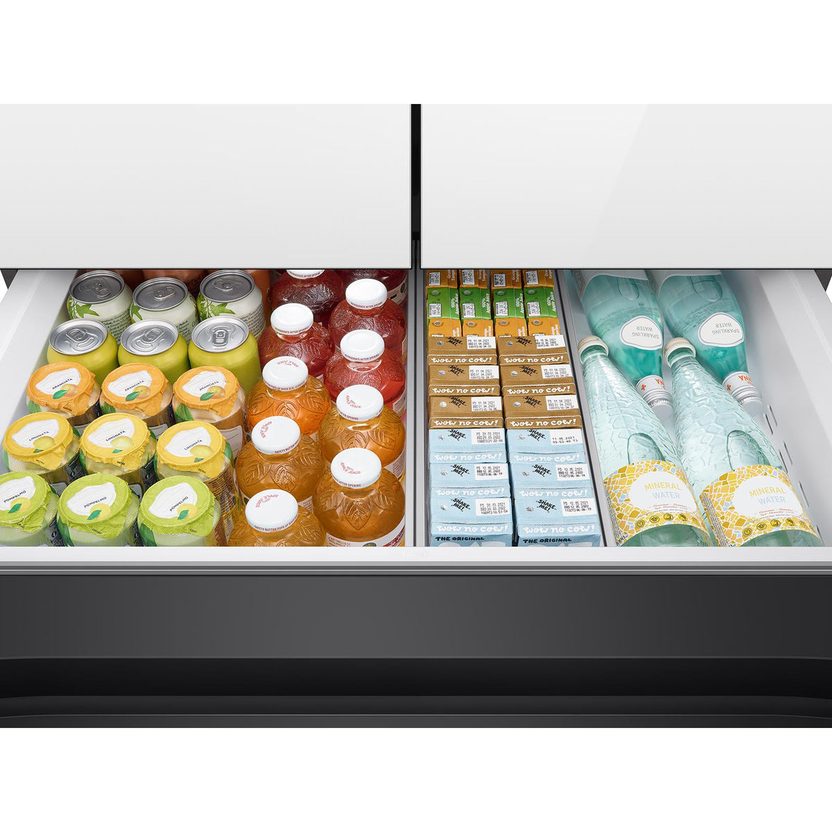  Samsung 36-inch, 29 cu.ft. French 4-Door Refrigerator with Family Hub™ RF29BB8900AWAC IMAGE 9