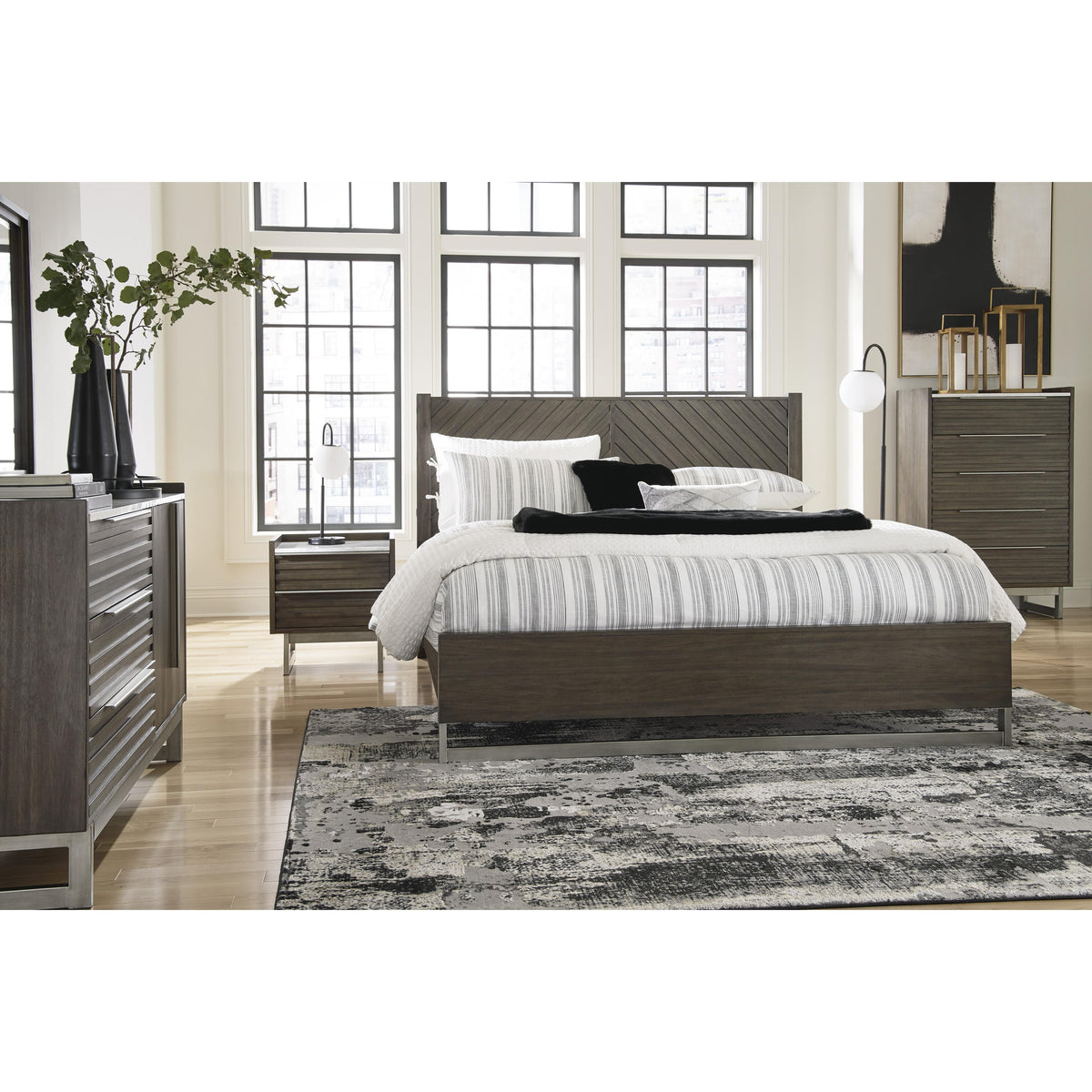  Ashley Arkenton B786B4 King Panel Bed IMAGE 8