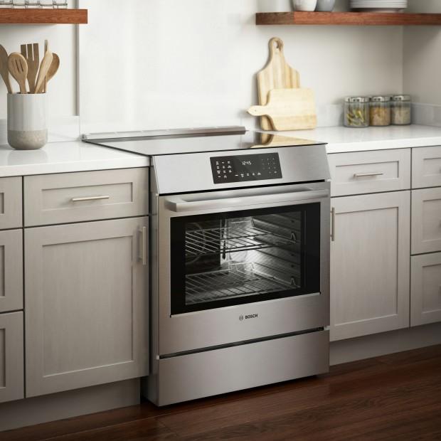  Bosch 30-inch Slide-in Induction Range with Genuine European Convection HII8057C IMAGE 11