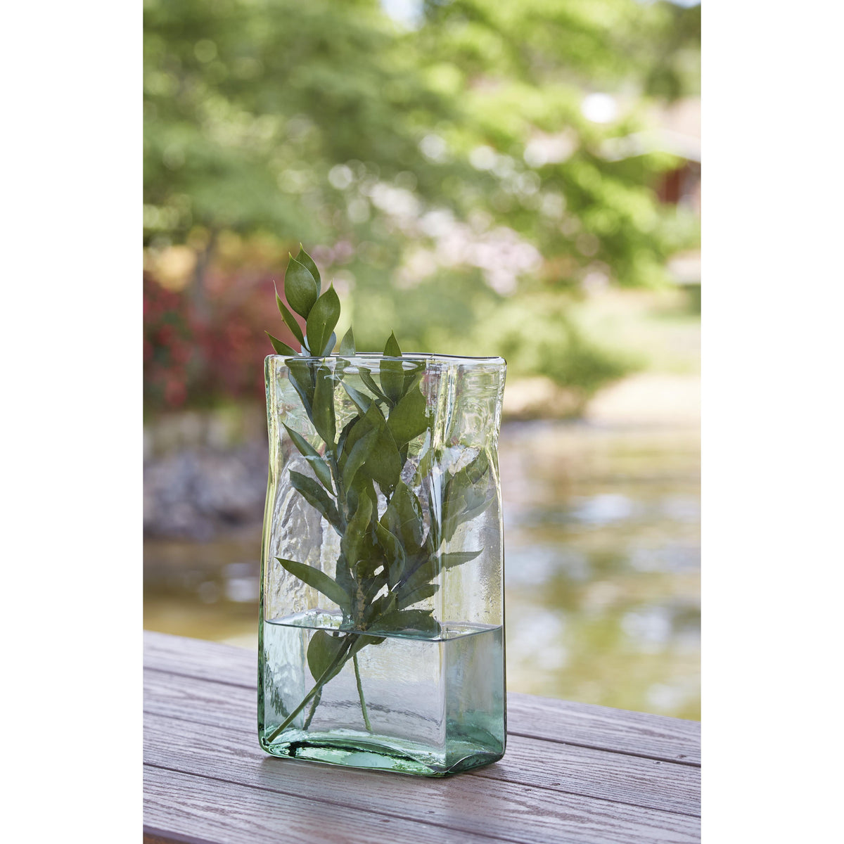 Signature Design by Ashley Taylow A2000537 Vase IMAGE 3