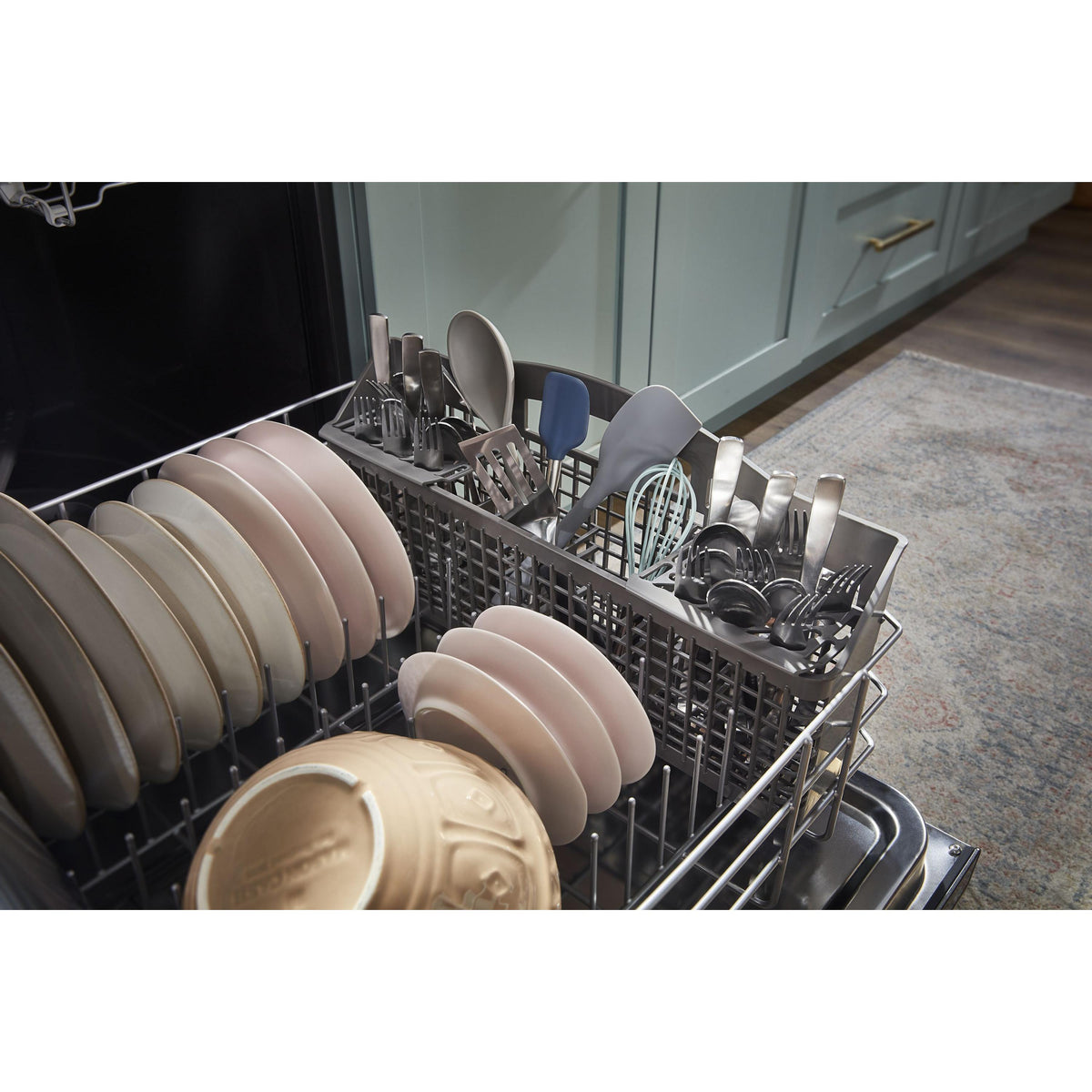 Whirlpool Built-in Dishwasher with Boost Cycle WDT540HAMZ IMAGE 6