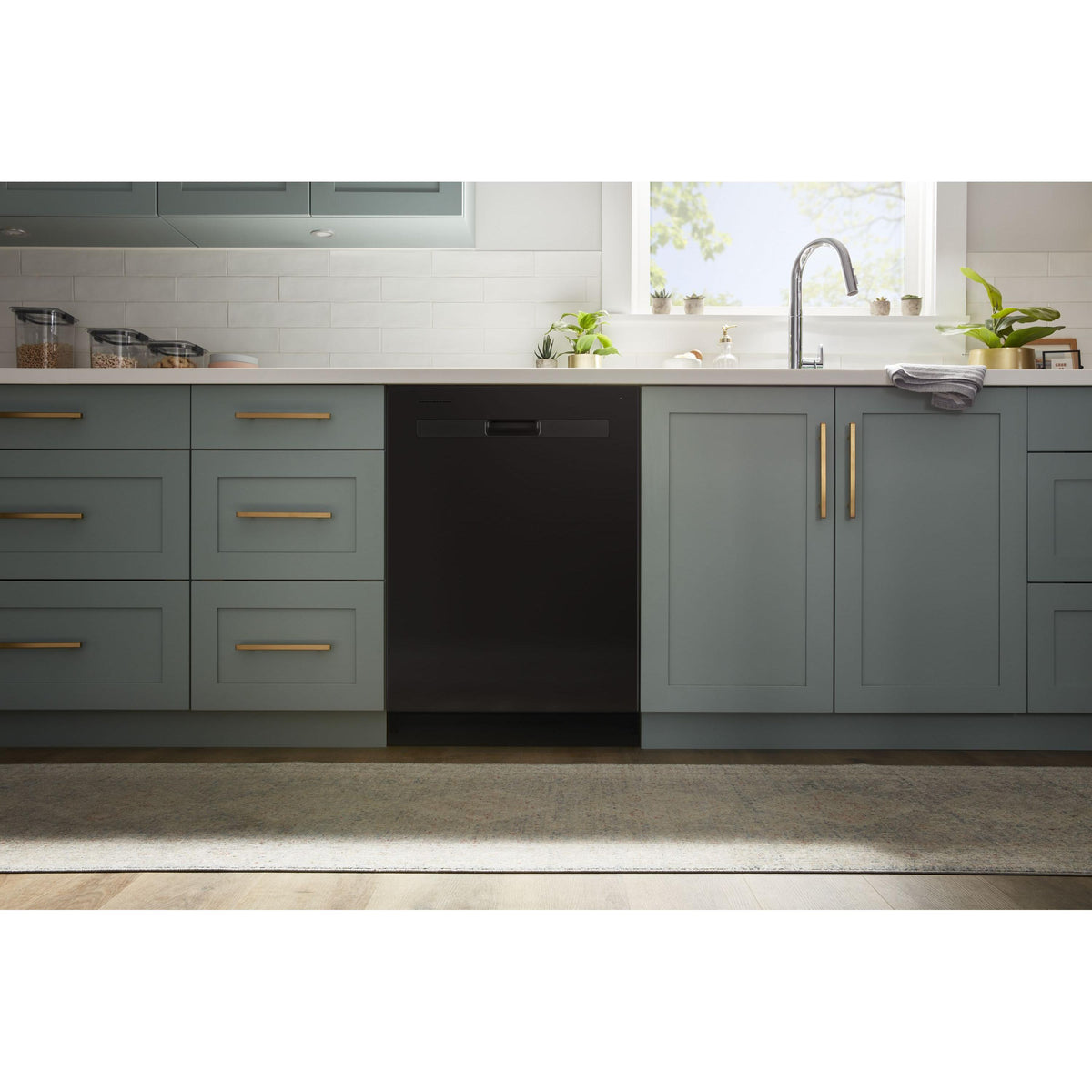  Whirlpool Built-in Dishwasher with Boost Cycle WDP540HAMB IMAGE 5