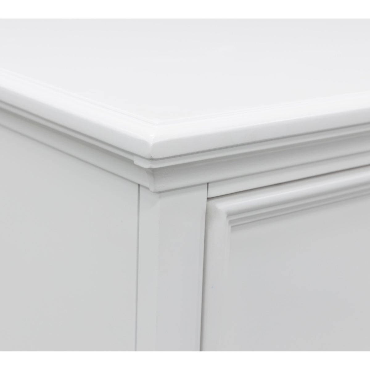 Signature Design by Ashley Fortman B680-46 Five Drawer Chest IMAGE 6