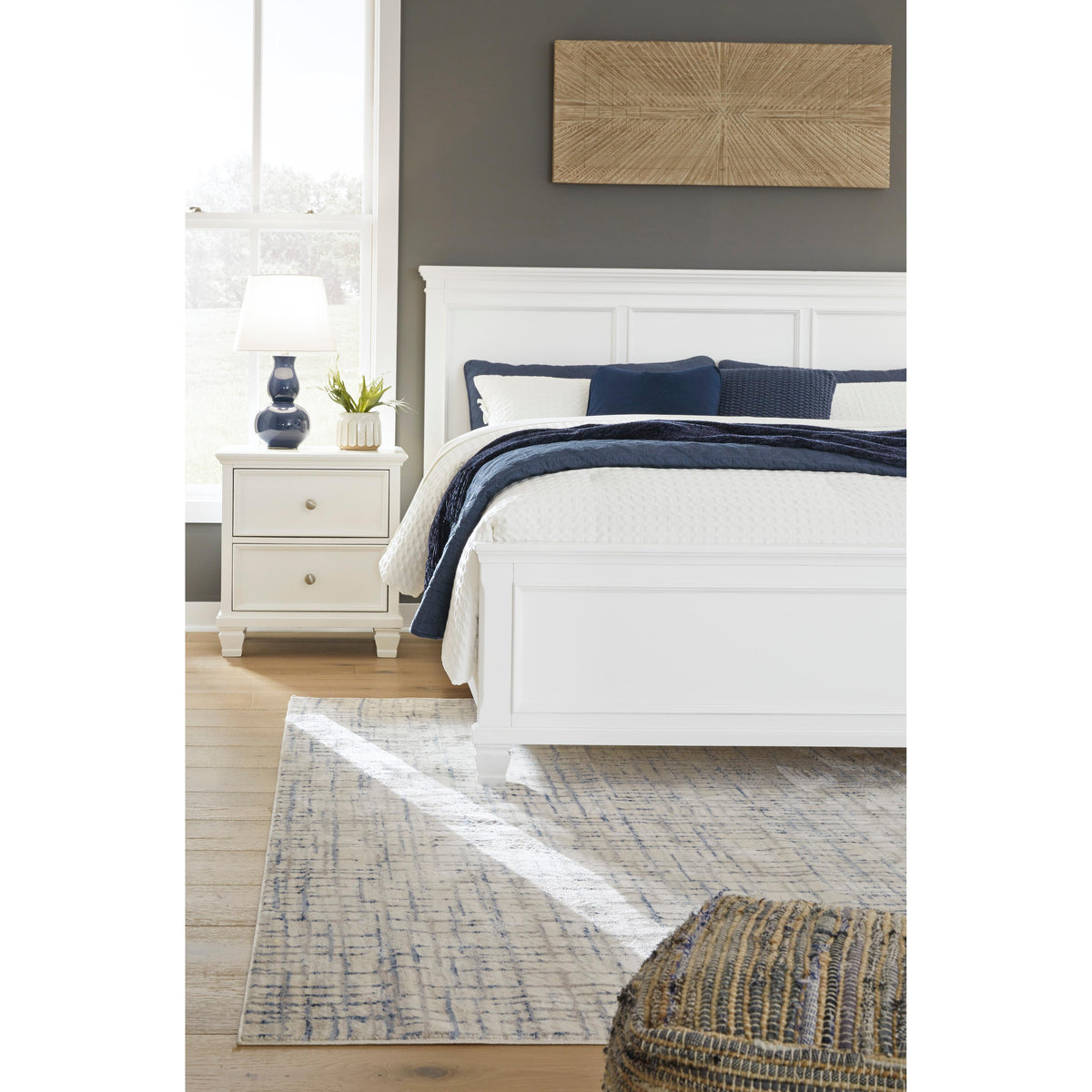  Signature Design by Ashley Fortman B680B4 King Panel Bed IMAGE 7
