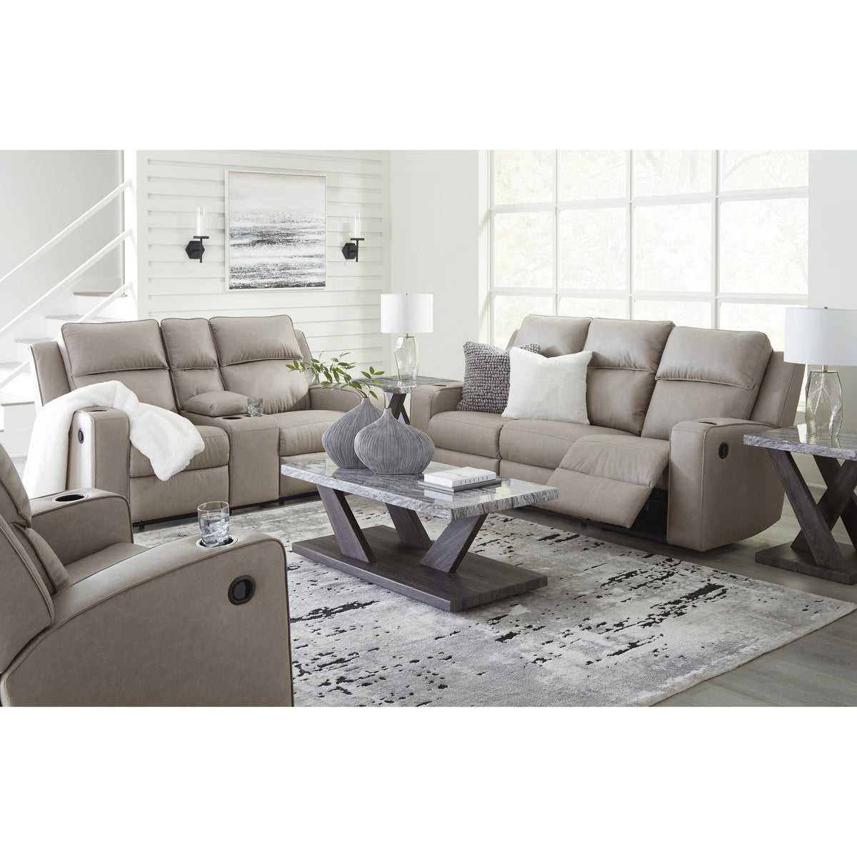  Signature Design by Ashley Lavenhorne 6330794 Double Reclining Loveseat with Console IMAGE 13