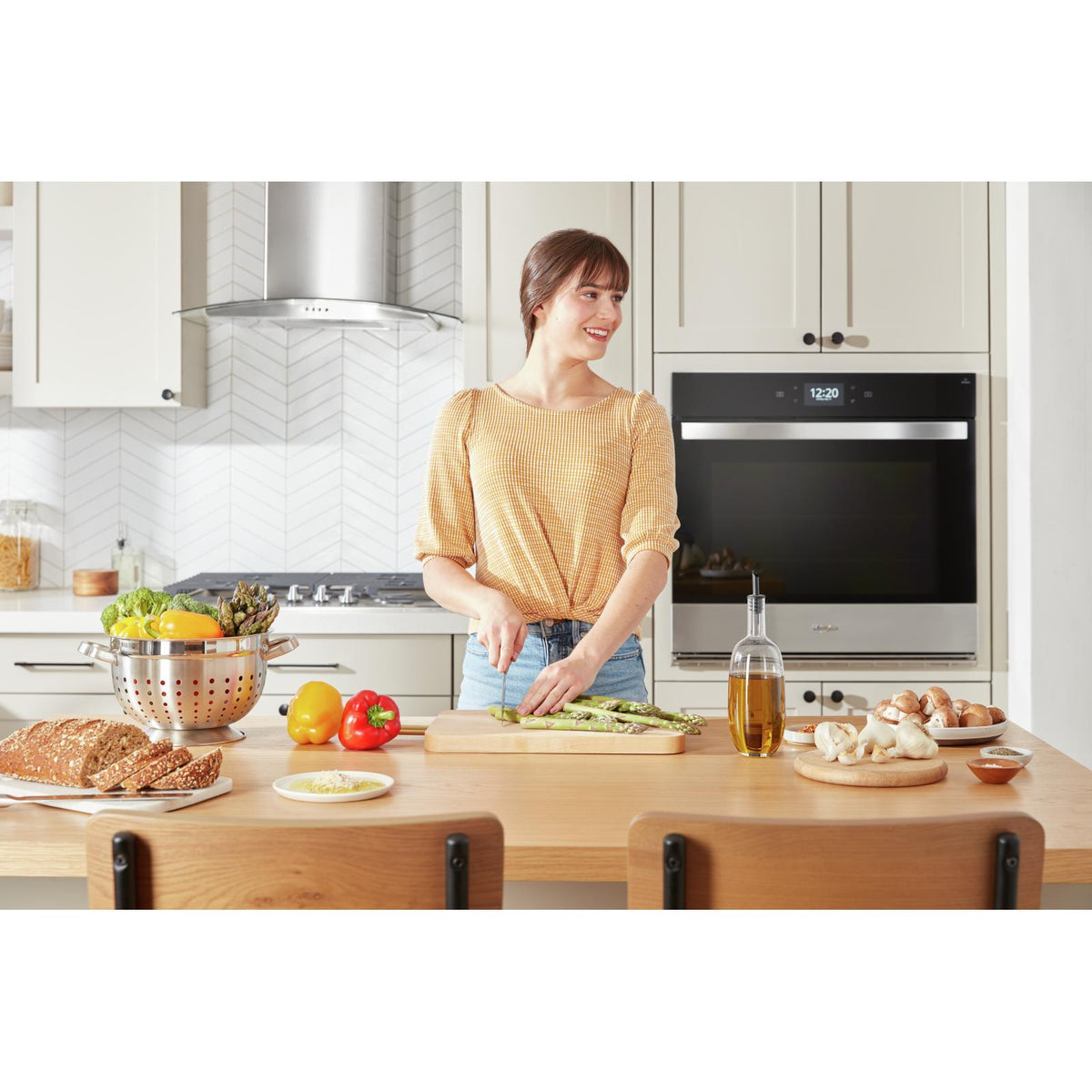  Whirlpool 30-inch 5.0 cu. ft. Single Wall Oven with Air Fry WOES7030PV IMAGE 9