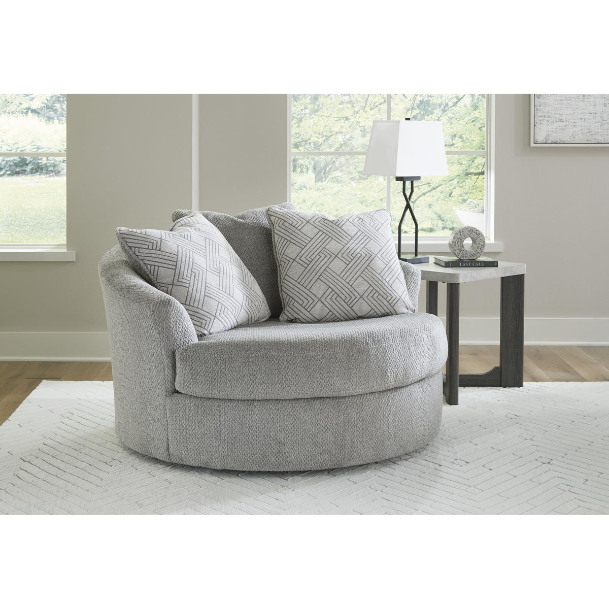  Signature Design by Ashley Casselbury 5290621 Oversized Swivel Accent Chair IMAGE 5