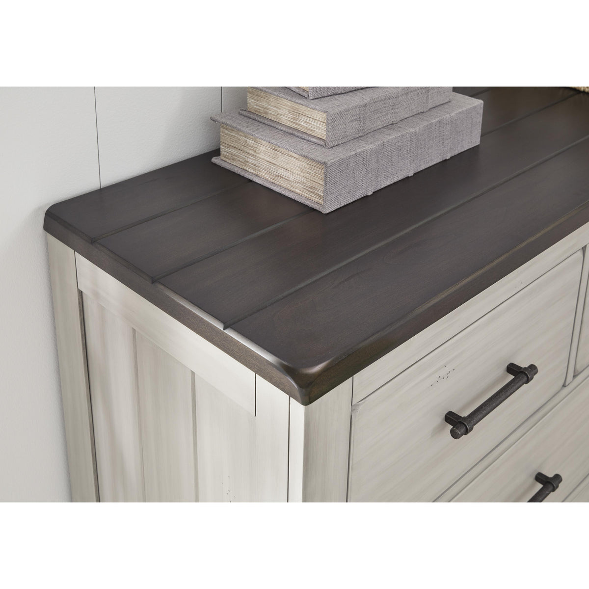 Signature Design by Ashley Darborn B796B1 Dresser and Mirror IMAGE 4