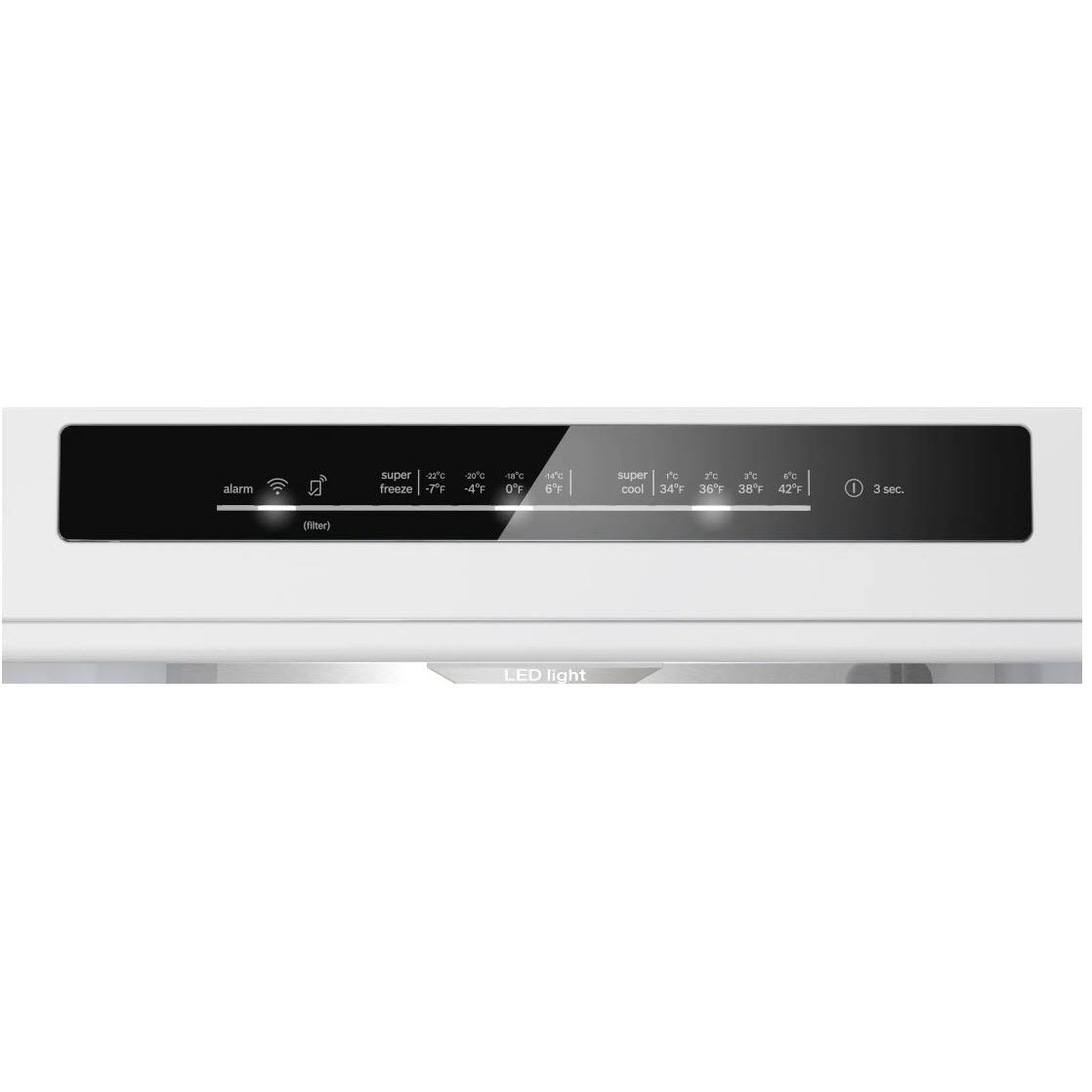  Bosch 24-inch, 14.09 cu. ft. Freestanding Bottom Freezer Refrigerator B24CB80ESB IMAGE 3