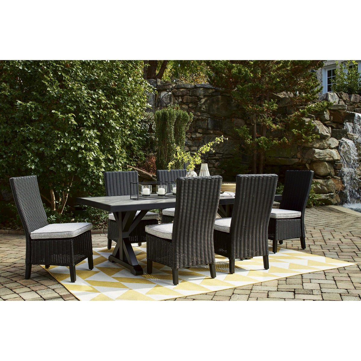  Signature Design by Ashley Beachcroft P792-601 Side Chair with Cushion IMAGE 6