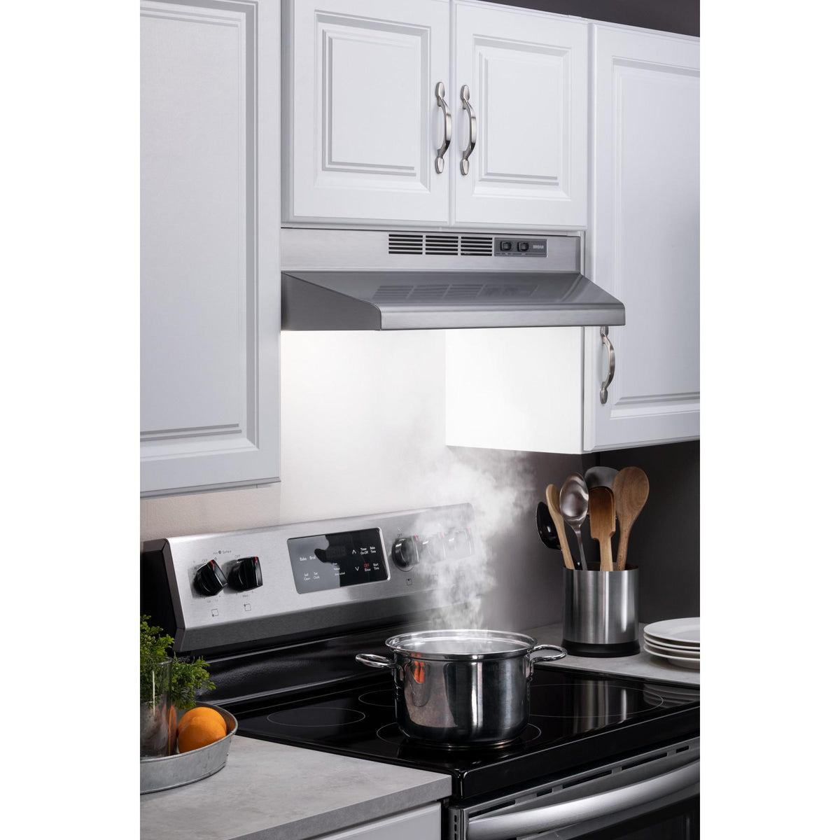  Broan 30-inch BU2 Under-Cabinet Hood BU230SF IMAGE 4