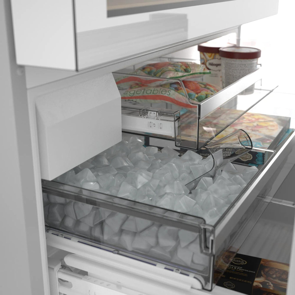  Bosch 36-inch, 20.5 cu.ft. Counter Depth French 4-Door Refrigerator with FlexBar™ B36CL81ENW IMAGE 7