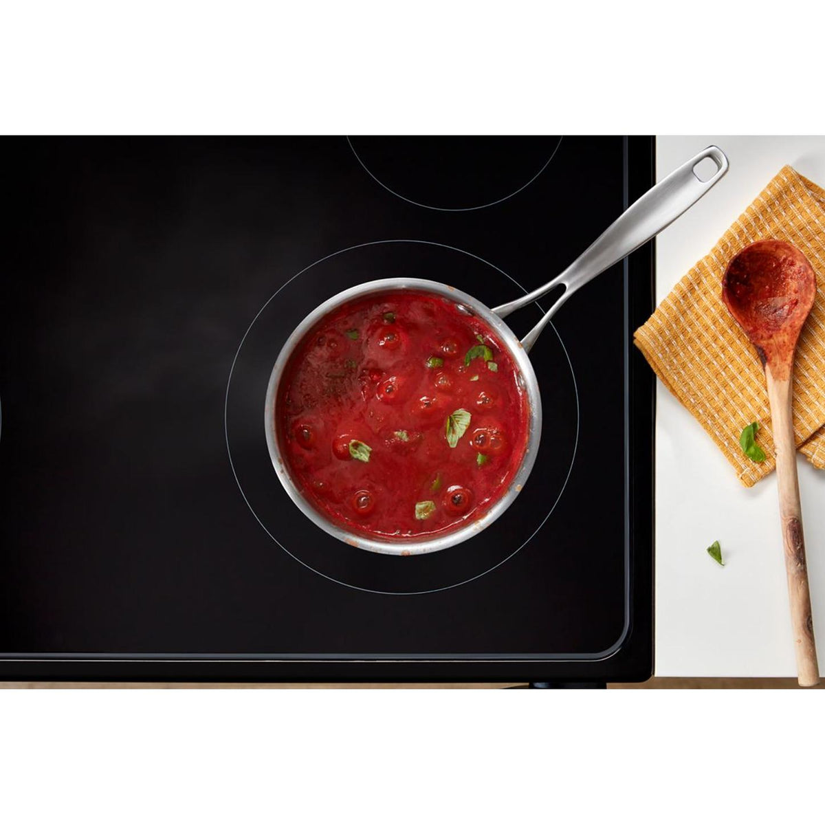  Whirlpool 30-inch Freestanding Electric Range YWFES3530RB IMAGE 9