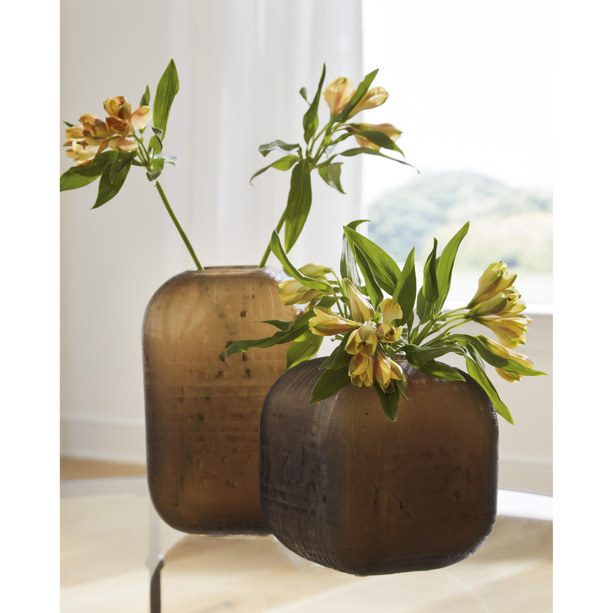  Signature Design by Ashley Capard A2900003 Vase IMAGE 4
