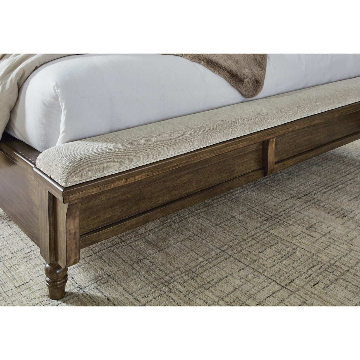 Benchcraft Sturlayne California King Upholstered Panel Bed B787-58/B787-56/B787-94 IMAGE 6