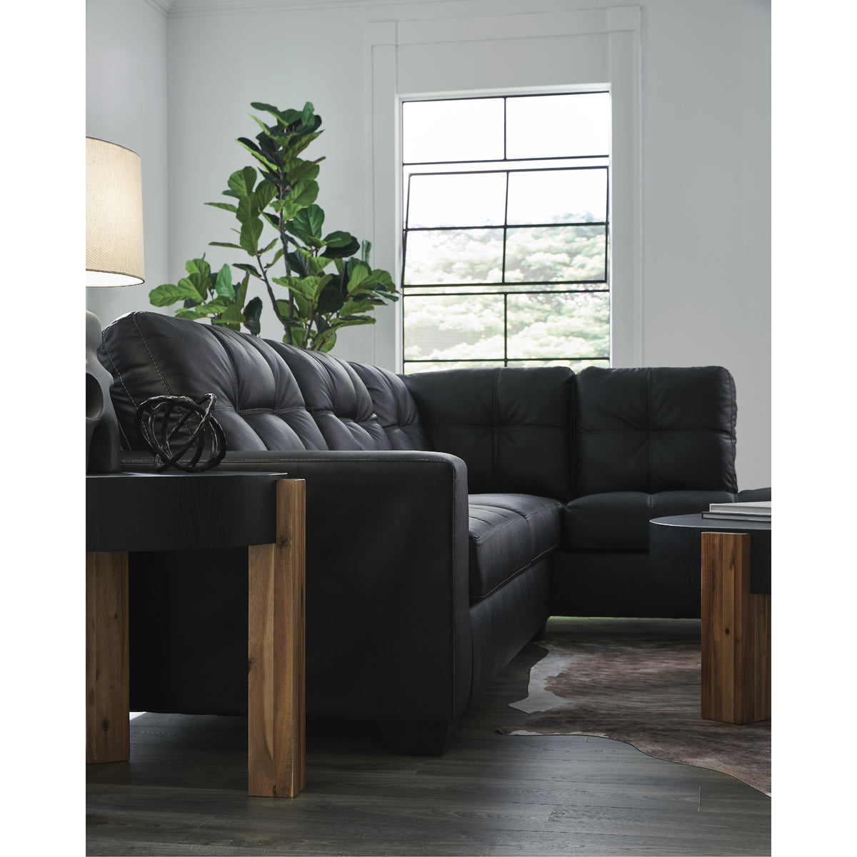  Benchcraft Barlin Mills 17004S2 2 pc Sectional with Chaise IMAGE 5