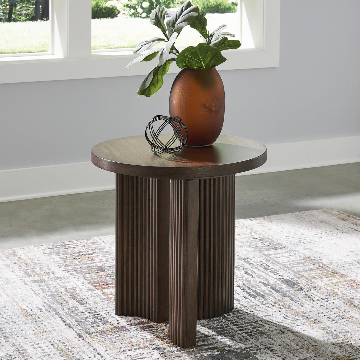 Signature Design by Ashley Korestone T689T1 Coffee Table and 2 End Tables IMAGE 3
