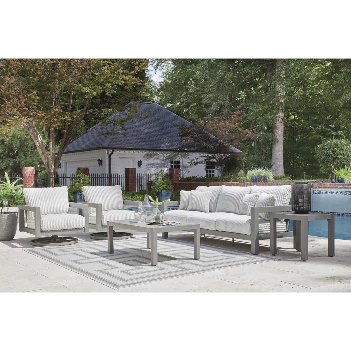 Signature Design by Ashley Hurley Park PCP695-821 Swivel Chair w/Cushion IMAGE 7