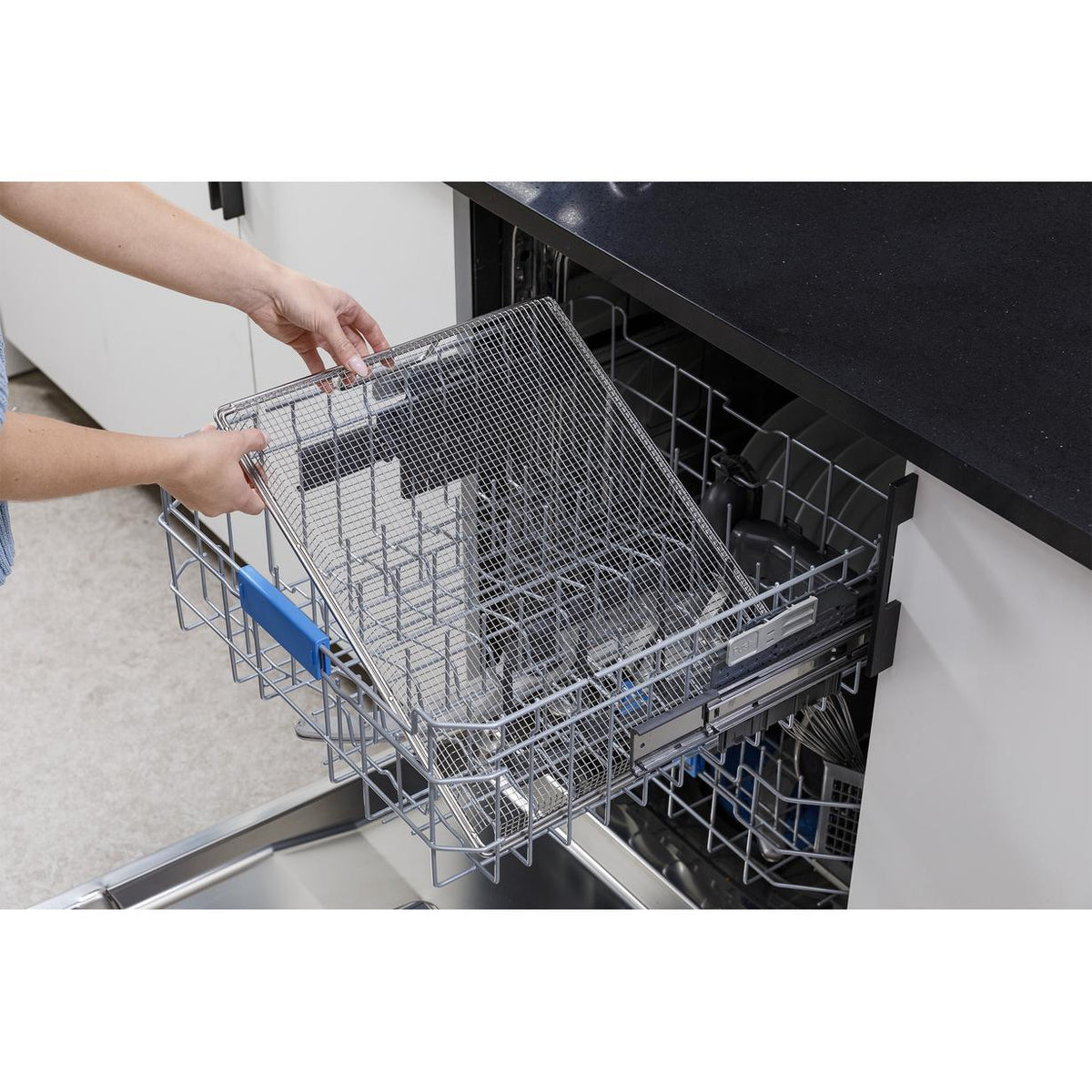  GE Air Fry Basket JXAFTRAY1VSS IMAGE 4