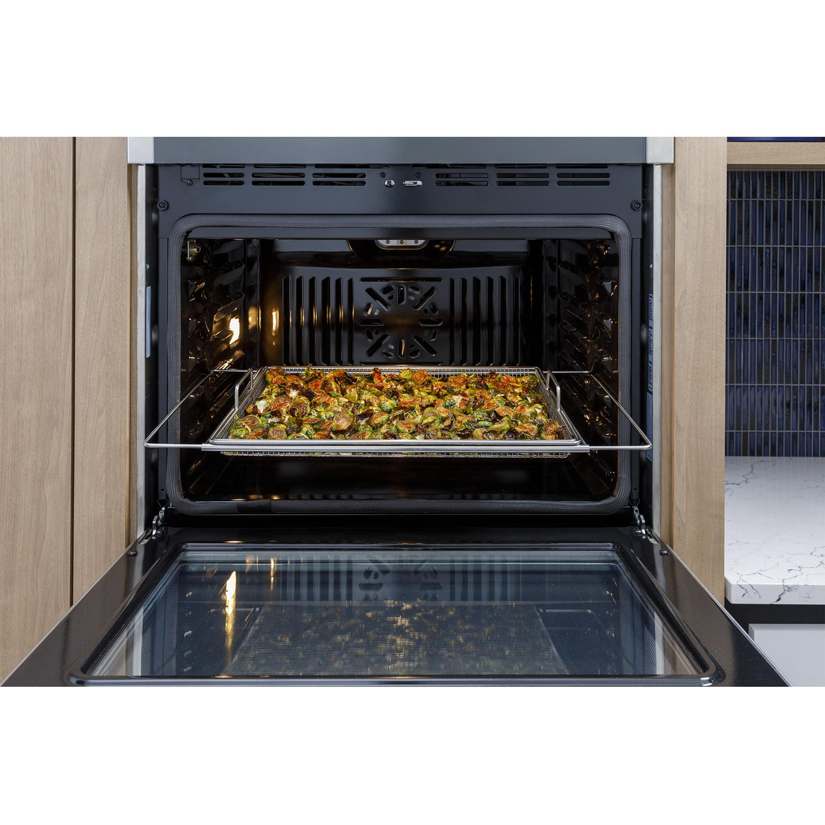  GE Air Fry Basket with Rack UXAFTRAY1VSS IMAGE 4