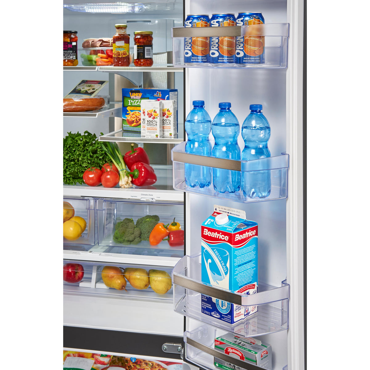  GE Profile 33-inch, 17.5 cu.ft. French-Door Refrigerator with FrostGuard™ Technology PYE18HYRCFS IMAGE 6