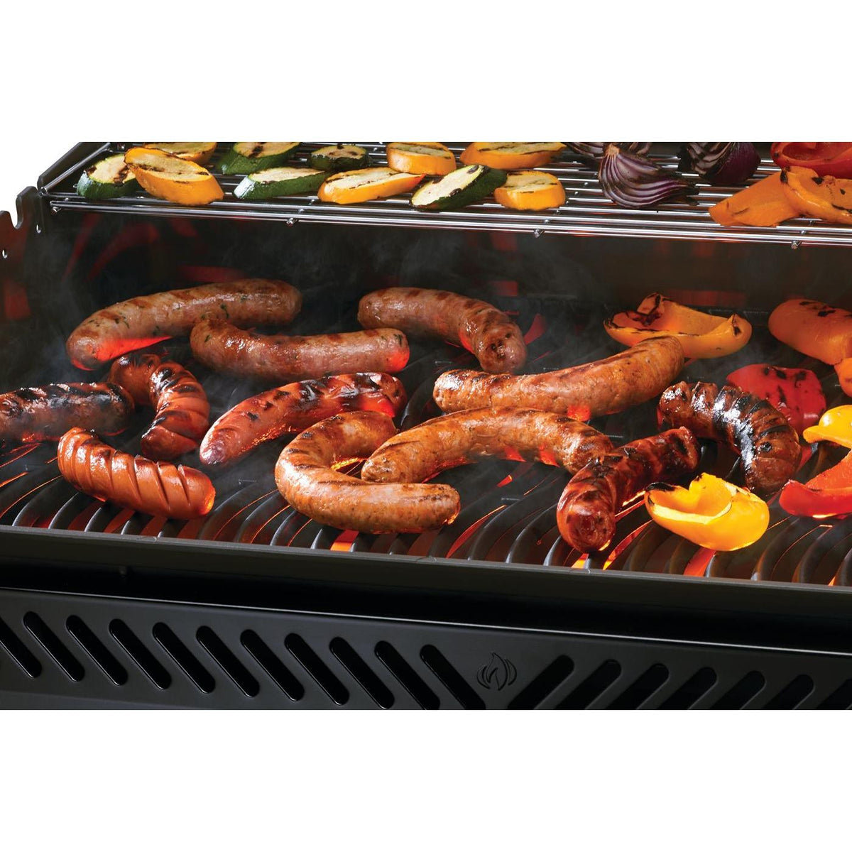  Napoleon Rogue® Pro 625 SIB Gas Grill with Infrared Side Burner - Propane RP625SIBPK-2 IMAGE 9