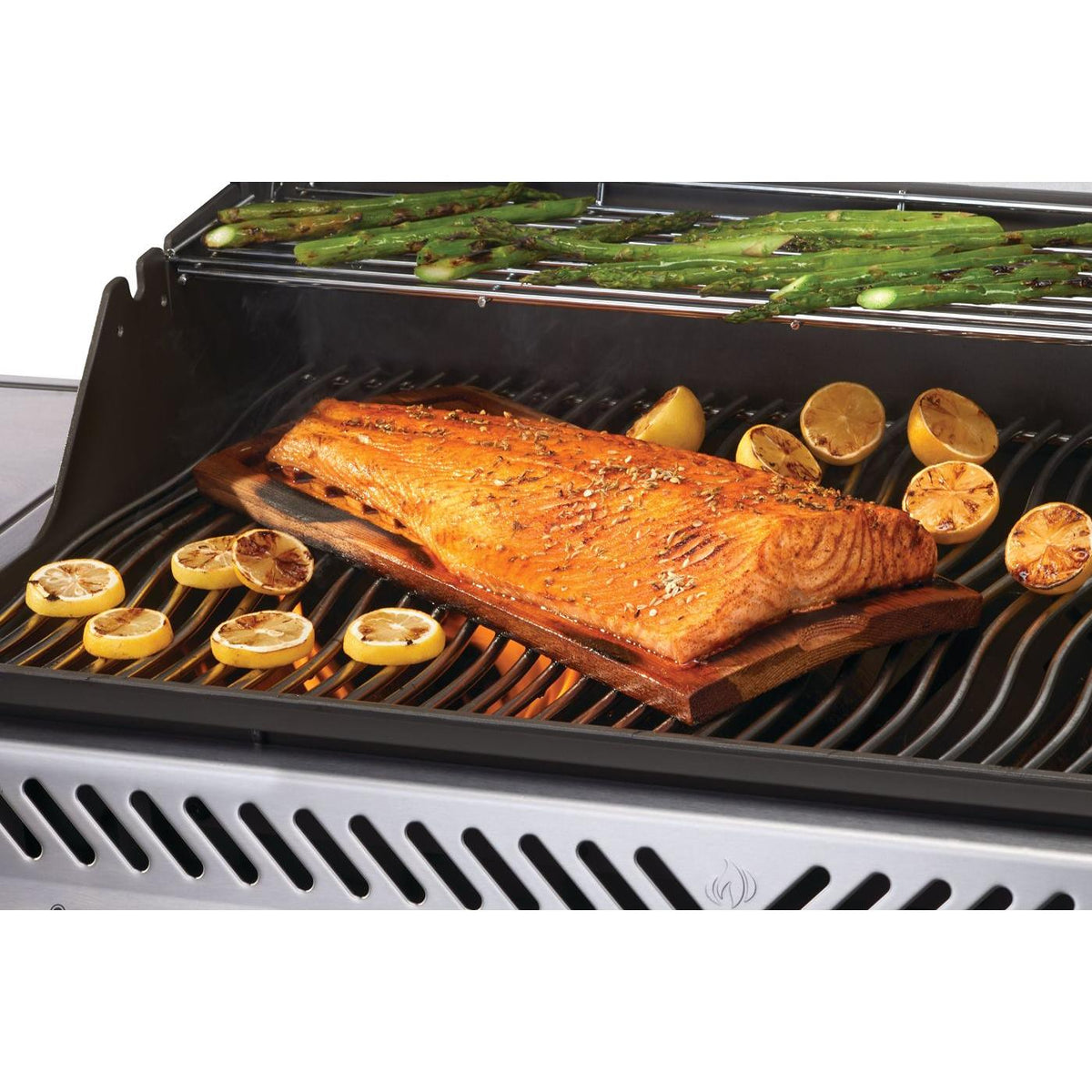  Napoleon Rogue® Pro 625 SIB Gas Grill with Infrared Side Burner - Natural Gas RP625SIBNSS-2 IMAGE 15