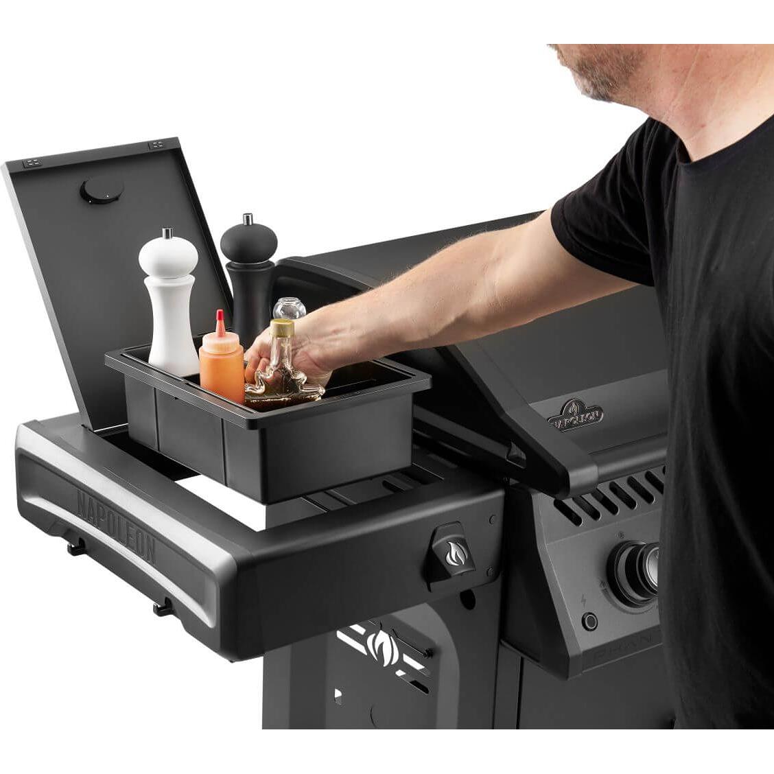  Napoleon Rogue® PRO Phantom 30-inch Griddle - Liquid Propane RP30FTPK-PHM IMAGE 9