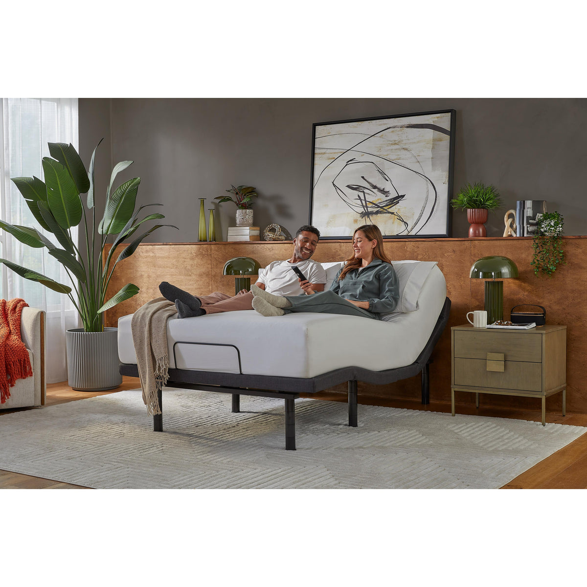  Beautyrest Baselogic™ Platinum Adjustable Base (Queen) IMAGE 3