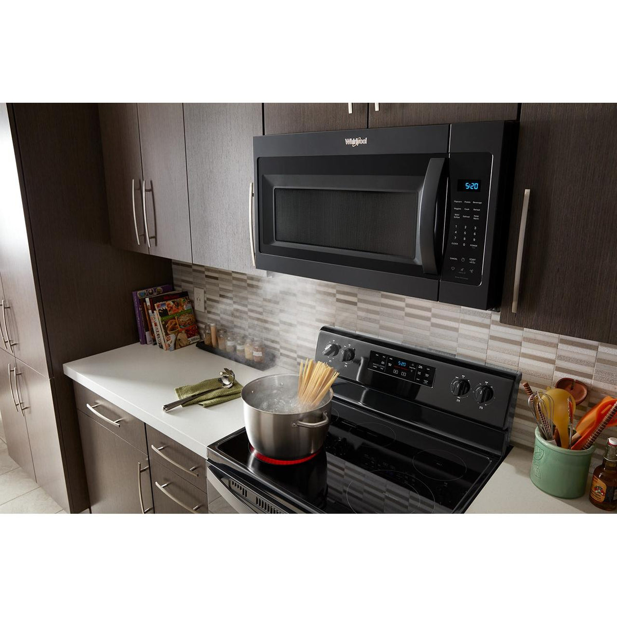 Whirlpool 30-inch Over-the-Range Microwave Oven YWMMS3230SB IMAGE 4