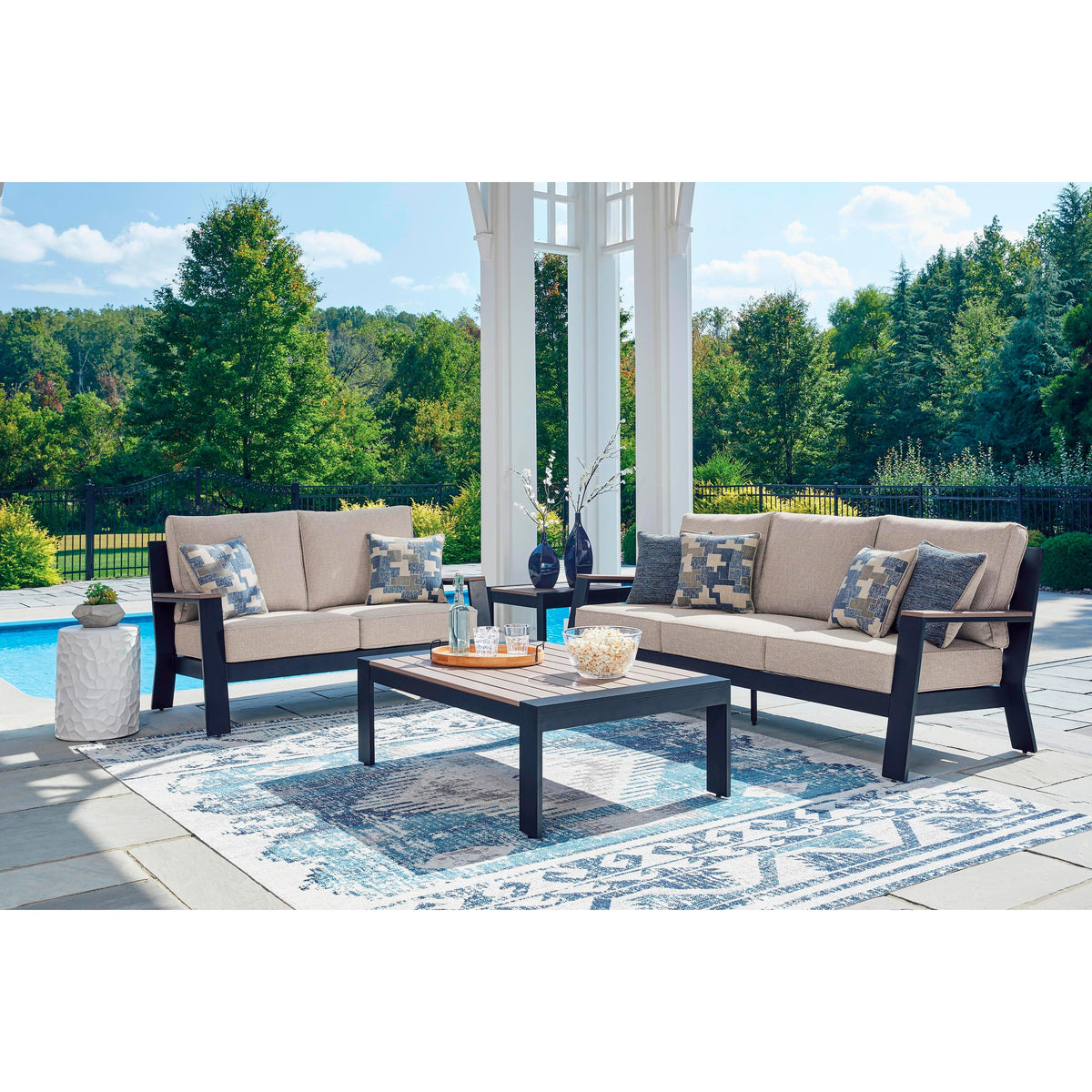  Signature Design by Ashley East Beach PCP587-701 Rectangular Cocktail Table IMAGE 7