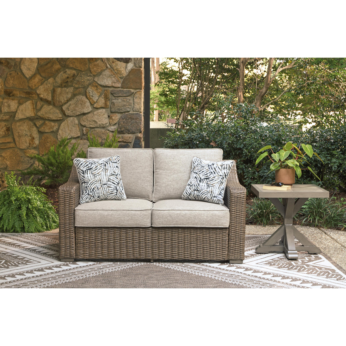  Signature Design by Ashley Laguna Heights PCP790-835 Loveseat with Cushion IMAGE 4