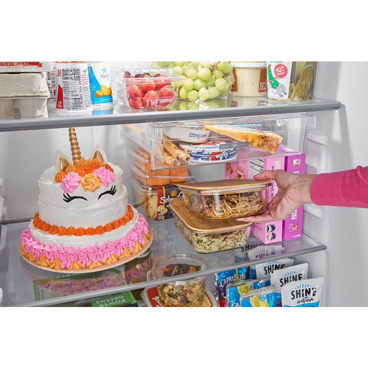  Whirlpool 28-inch, 14 cu. ft. Top Freezer Refrigerator with Total Coverage Cooling WRTX3314TW IMAGE 4