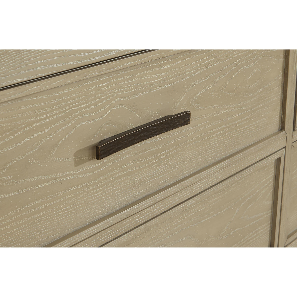  Signature Design by Ashley Calmoro B602-46 Five Drawer Chest IMAGE 6