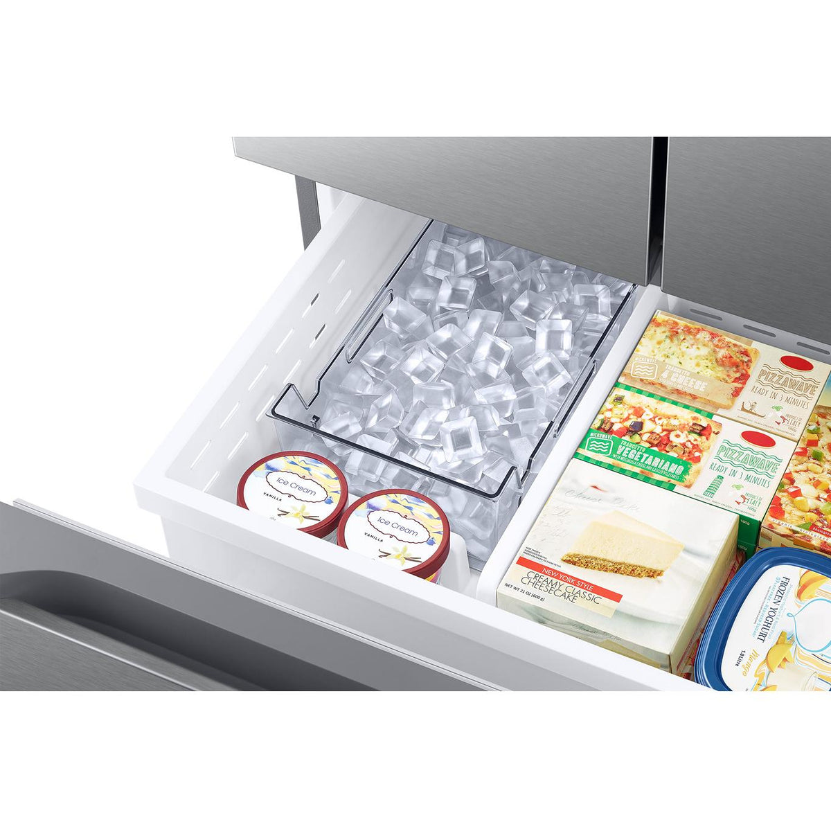  Samsung 33-inch, 25 cu.ft. Bespoke AI 3-Door French Door Refrigerator RF25C5A01SRAA IMAGE 10